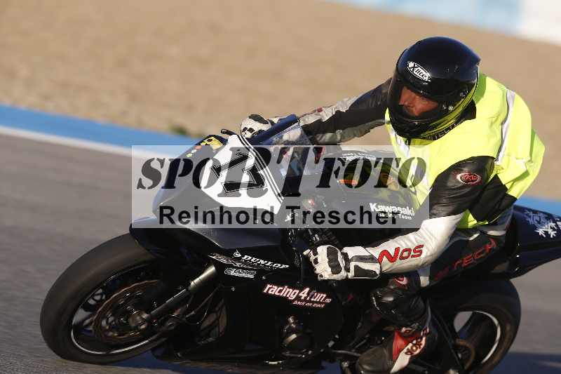 /Archiv-2024/02 29.01.-02.02.2024 Moto Center Thun Jerez/Gruppe gruen-green/17